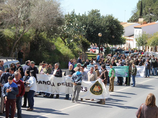 manifestacion-rehalas-niebla-02